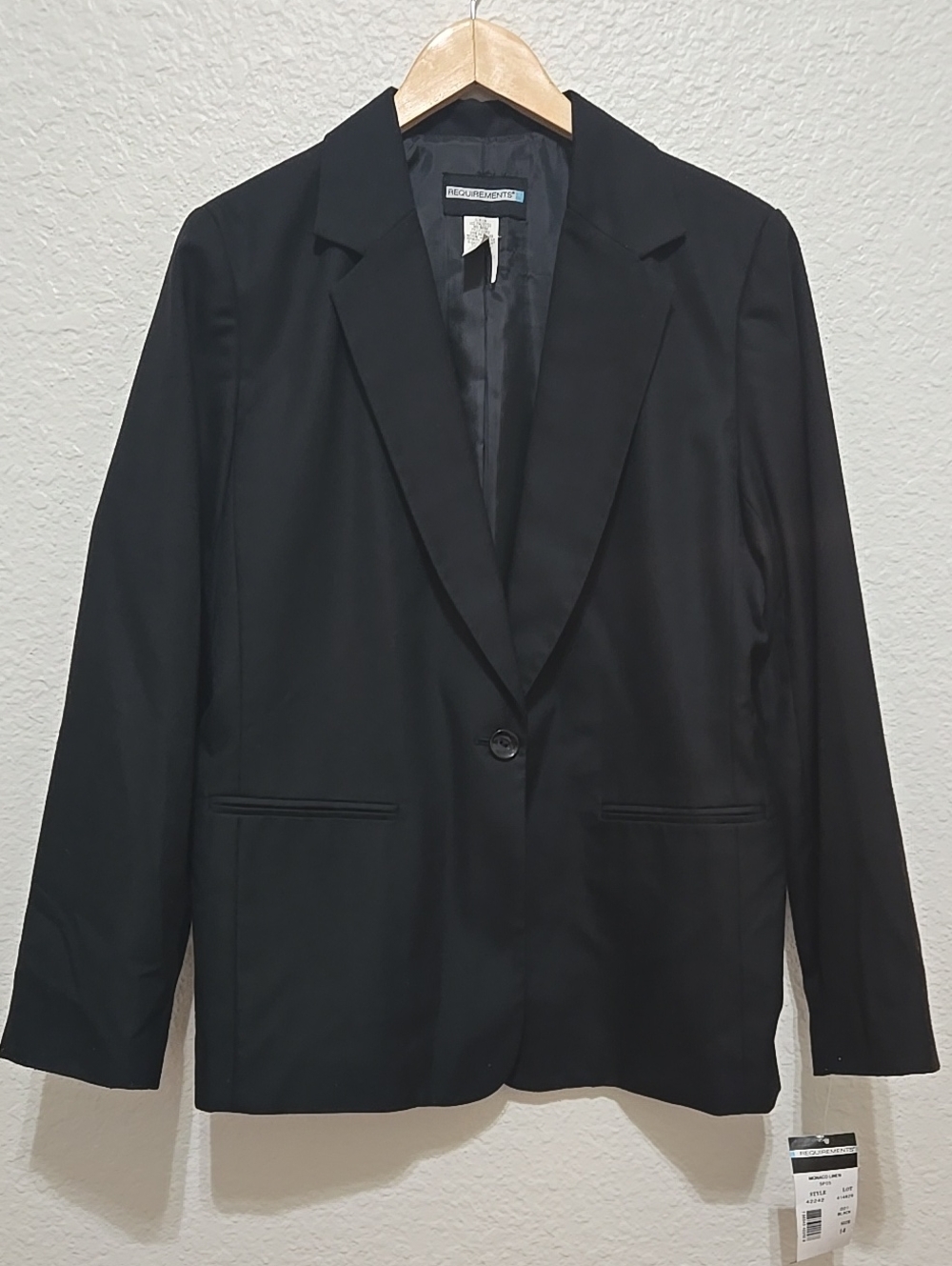 NWT Requirements Black Single-Button Women's Blazer